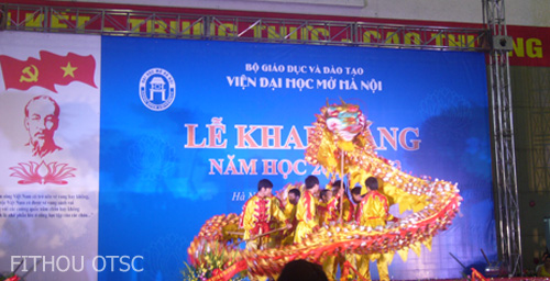 Viện ĐH Mở HN tưng bừng khai giảng năm học mới 2012 – 2013